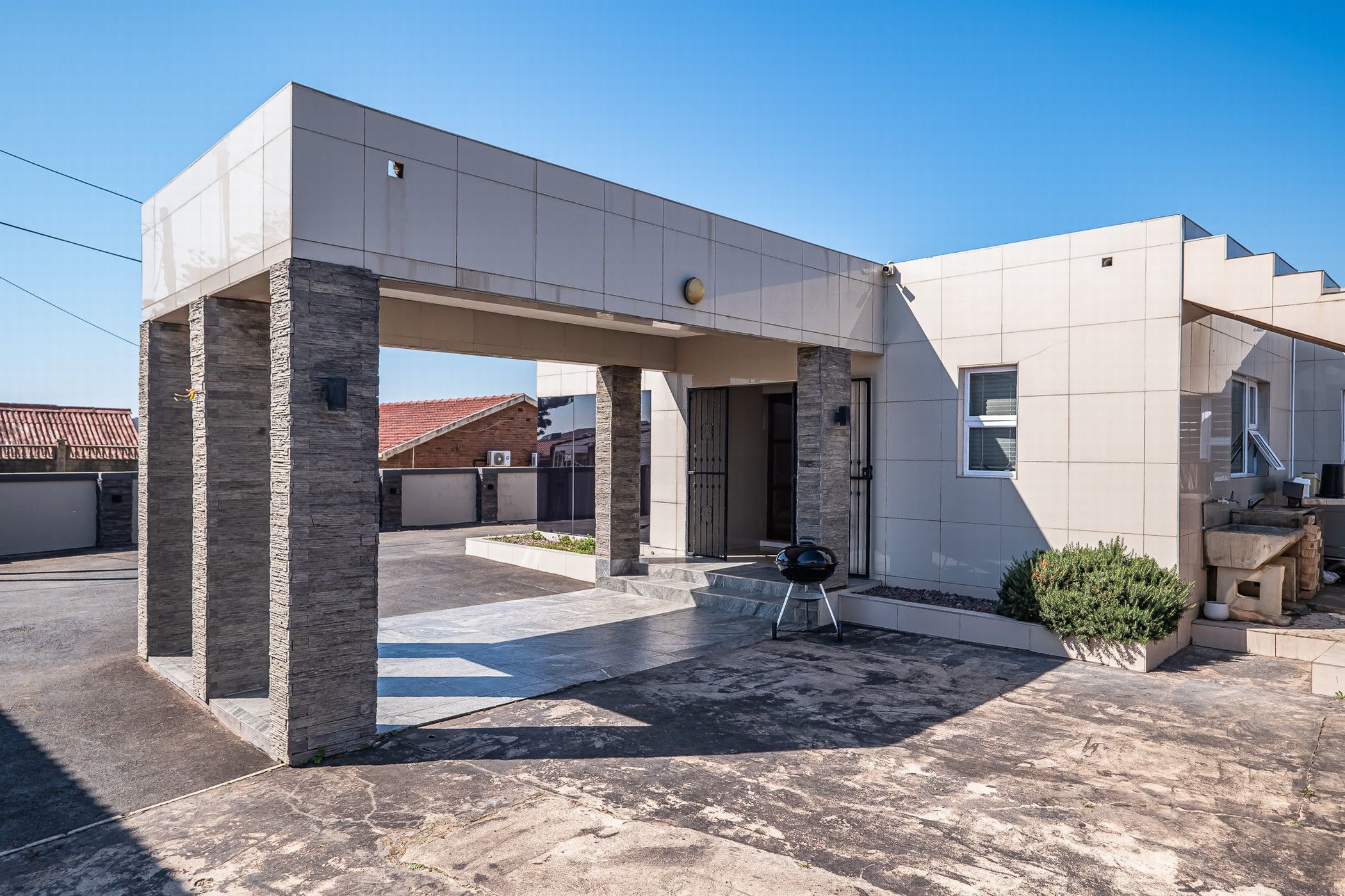 House to rent in Isipingo Beach - 1WB1710091