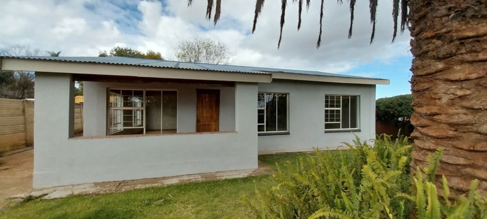 Garden apartment to rent in Lydenburg (Mashishing) - 1LY1747655 Garden apartment to rent in Lydenburg (Mashishing) - 1LY1747655