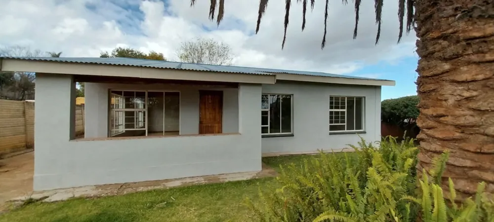 Garden apartment let in Lydenburg (Mashishing) - 1LY1747655 Garden apartment let in Lydenburg (Mashishing) - 1LY1747655