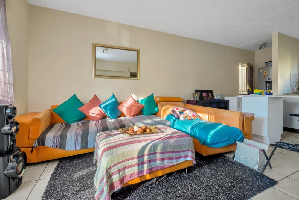 Apartment sold in Sundowner - RAN1624027 Apartment sold in Sundowner - RAN1624027