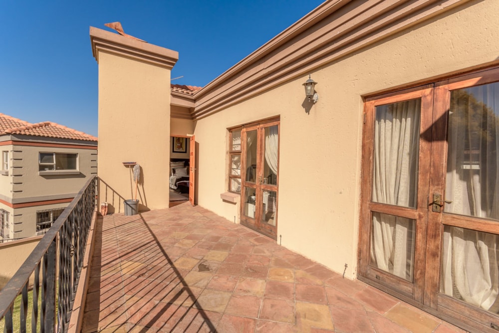 Security estate home for sale in Van Riebeeck Park, Kempton Park - KTP1625682 Security estate home for sale in Van Riebeeck Park, Kempton Park - KTP1625682