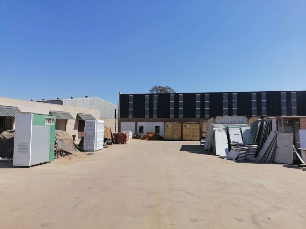 Commercial Building for sale in Bredell - EN1624468 Commercial Building for sale in Bredell - EN1624468