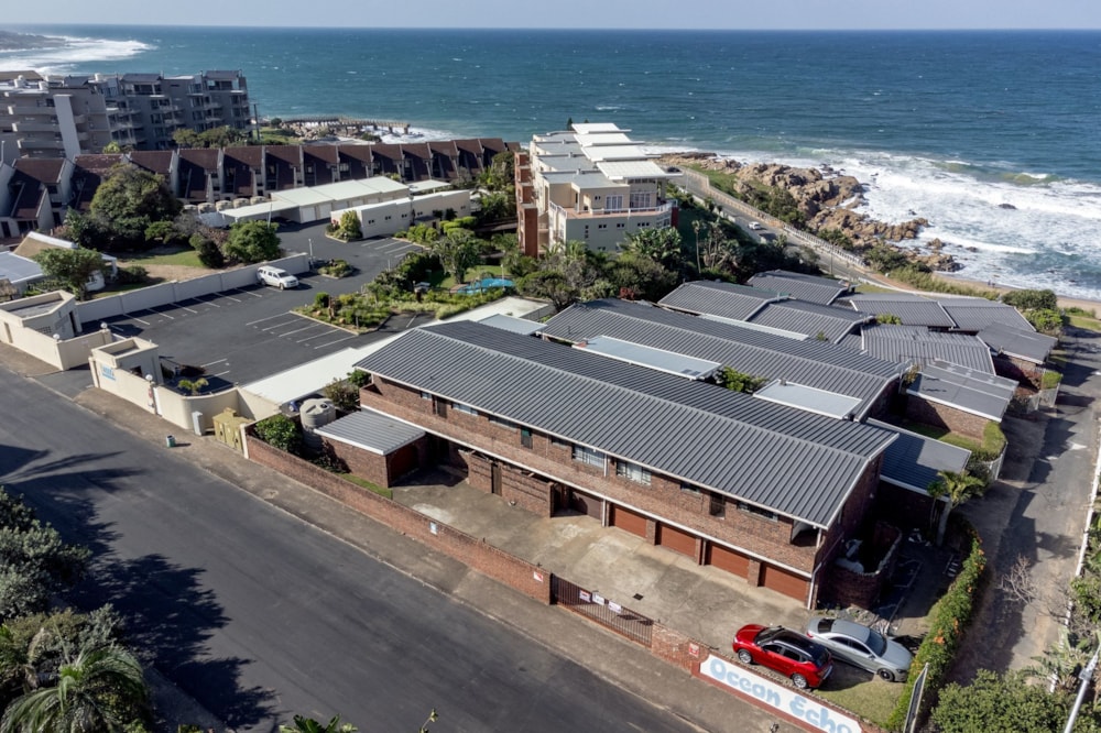 Townhouse for sale in Margate - 1PX1621829 Townhouse for sale in Margate - 1PX1621829