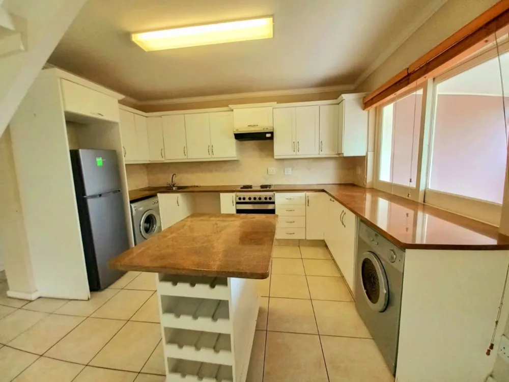 Townhouse let in Kingswood - 1GC1735575 Townhouse let in Kingswood - 1GC1735575