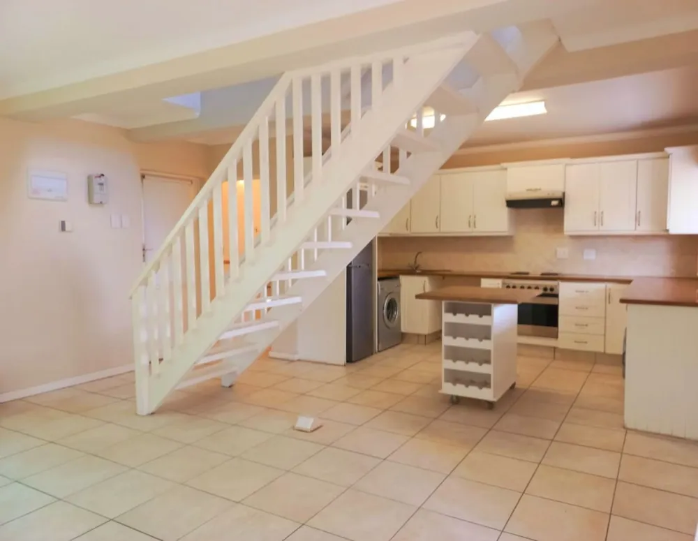 Townhouse let in Kingswood - 1GC1735575 Townhouse let in Kingswood - 1GC1735575