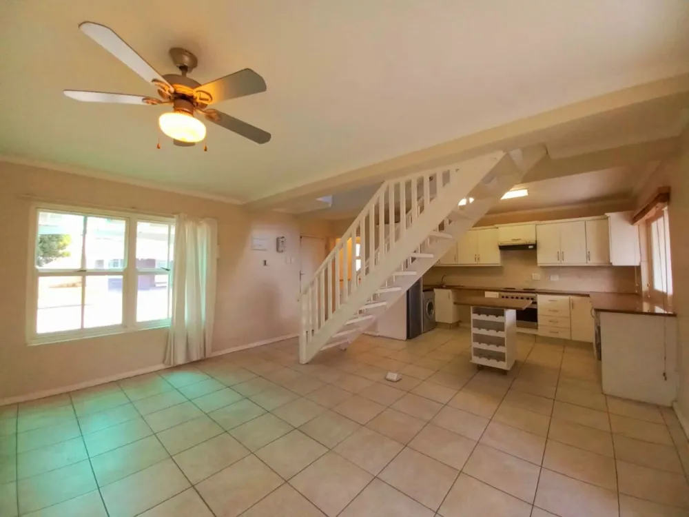 Townhouse let in Kingswood - 1GC1735575 Townhouse let in Kingswood - 1GC1735575