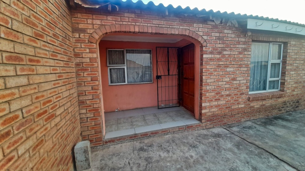 House for sale in KwaZakhele - 1PLZ1624503