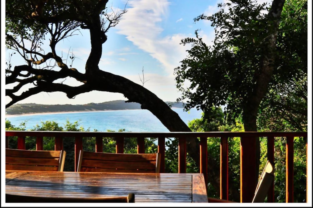 Beachfront villa for sale in Ponta de Ouro, Mozambique - 3MQ1623846 Beachfront villa for sale in Ponta de Ouro, Mozambique - 3MQ1623846