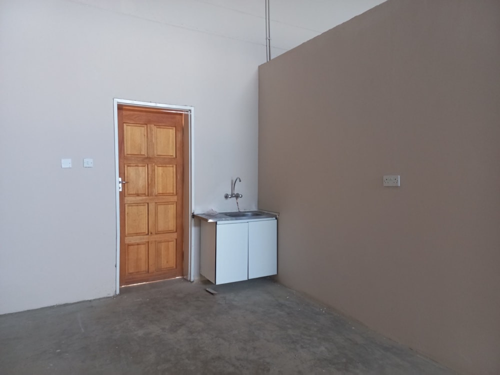 Commercial business to rent in Block 3 Industrial, Botswana - 3BO1727974