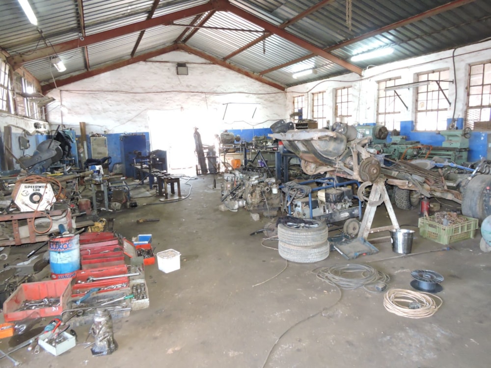 Commercial Building for sale in Zeerust - 1RU1623796