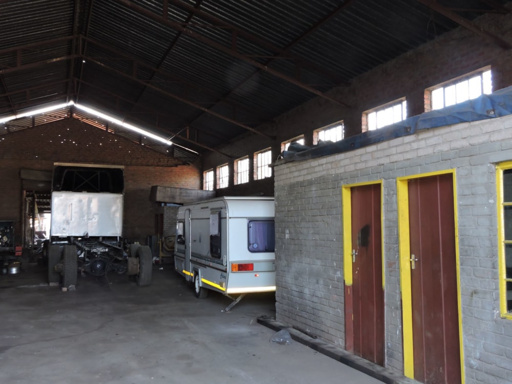 Commercial Building for sale in Zeerust - 1RU1623796
