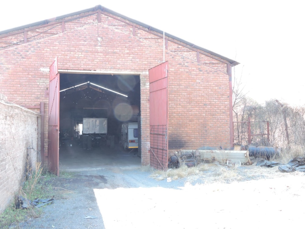 Commercial Building for sale in Zeerust - 1RU1623796