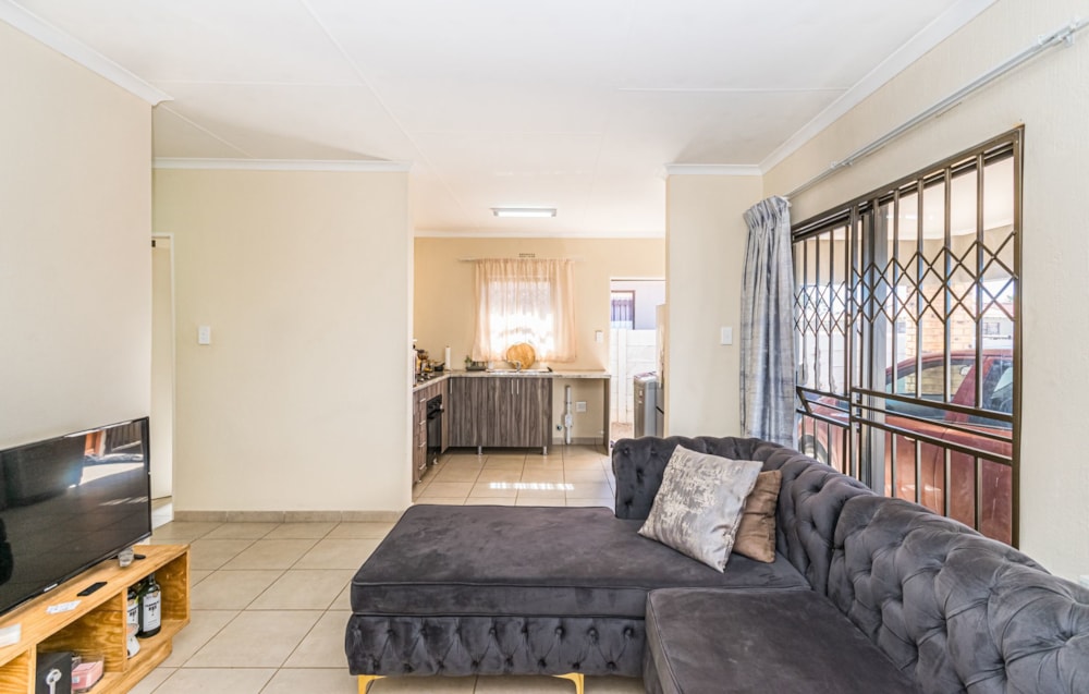 House for sale in Azaadville - 1KR1691574