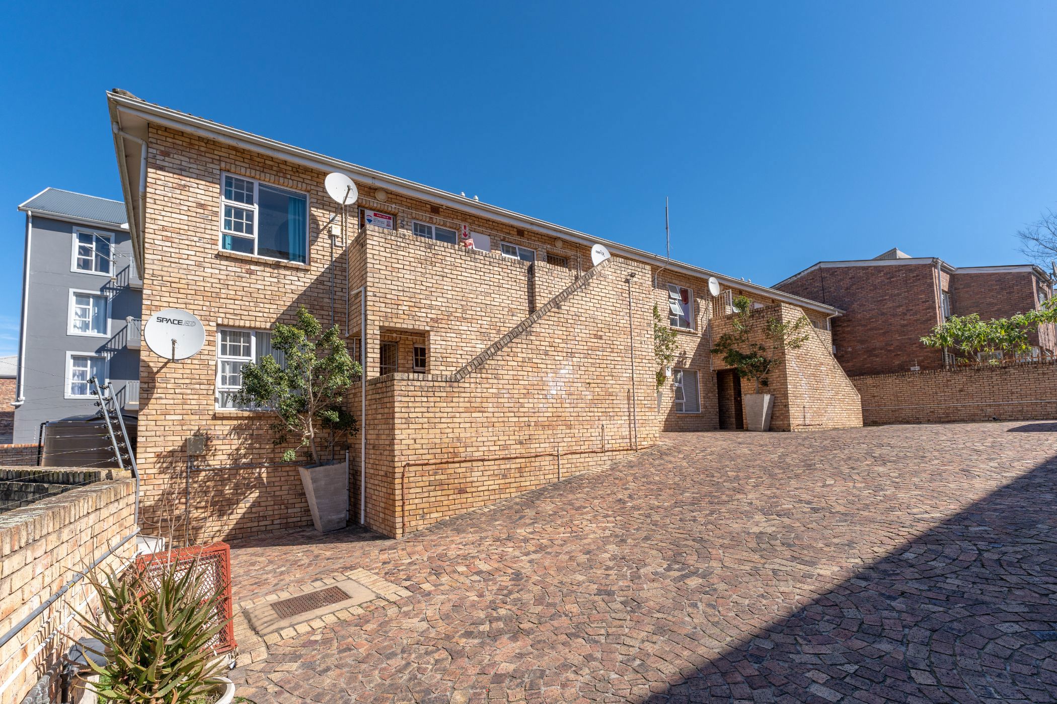 Apartment sold in Grahamstown Central (Makhanda Central)  - 1GC1627648