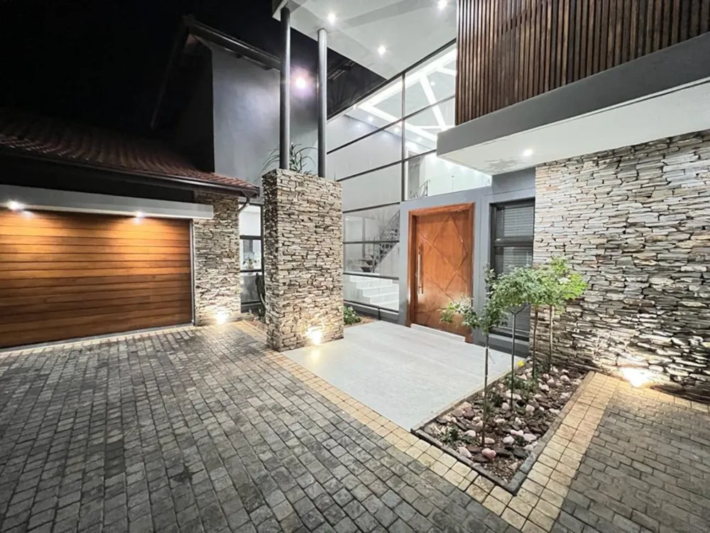 Double-storey house for sale in Izinga - 1ND1624211