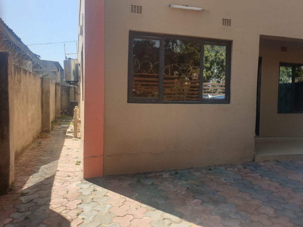 Residential complex for sale in Ibex Hill, Zambia - 3ZA1624776