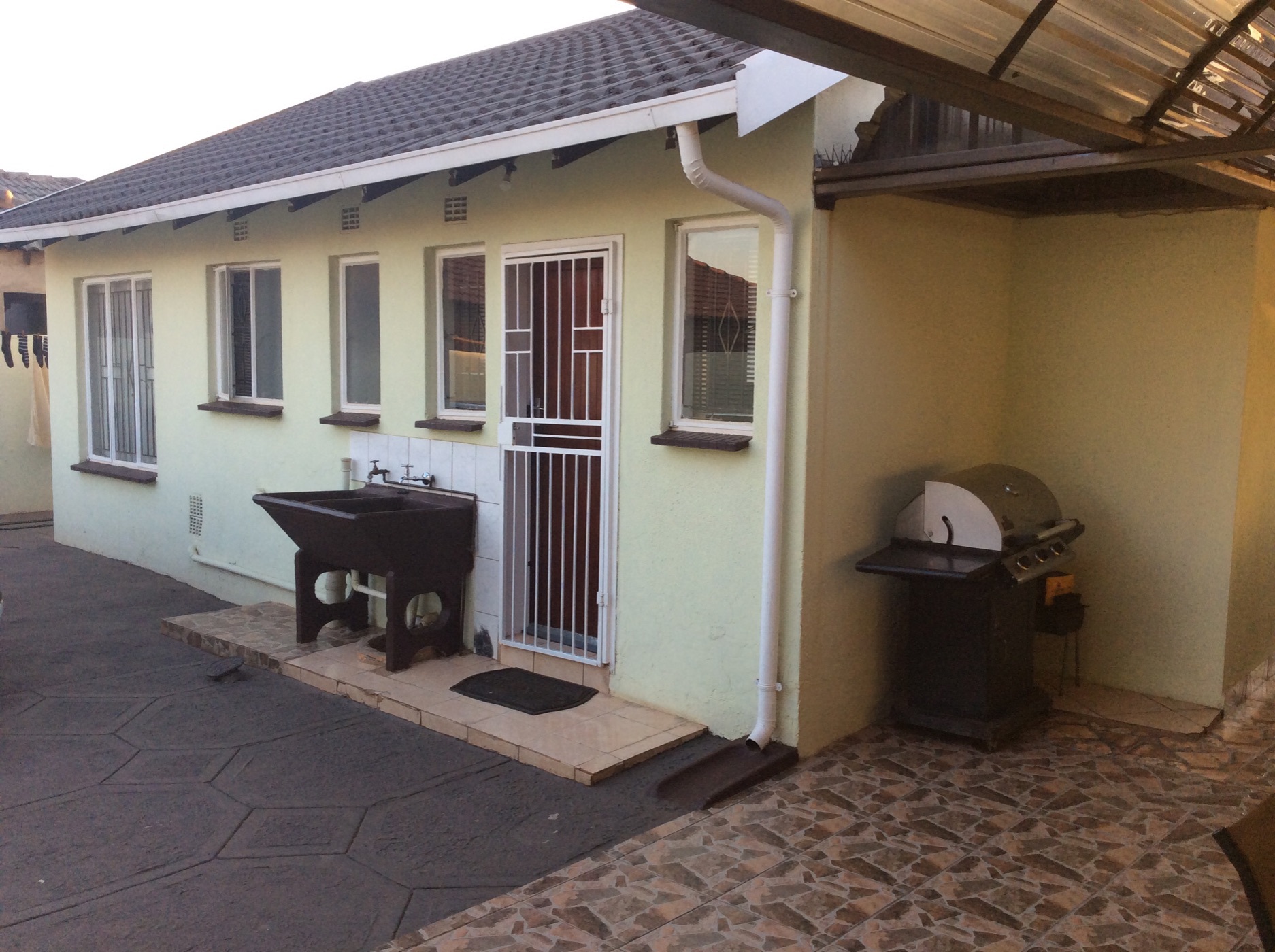 House sold in Protea Glen - 1RP1625064