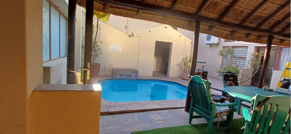 Commercial business for sale in Lemoendraai - 1NA1625581