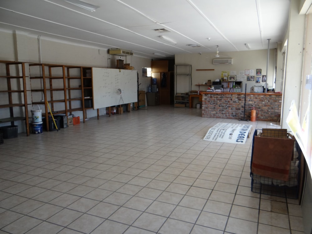 Commercial business sold in Beaufort West - 1KK1625575 Commercial business sold in Beaufort West - 1KK1625575