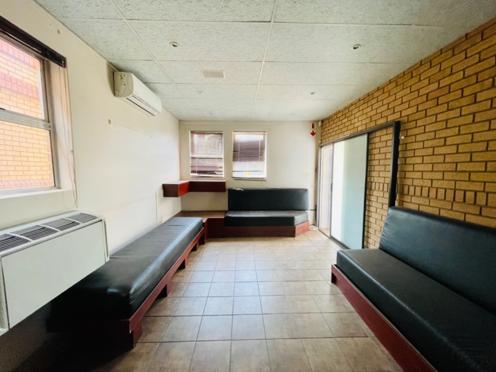 Commercial business for sale in Rustenburg - 1RU1625679