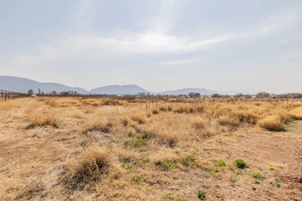 Mixed use farm for sale in Hartbeespoort - 1HR1626008 Mixed use farm for sale in Hartbeespoort - 1HR1626008