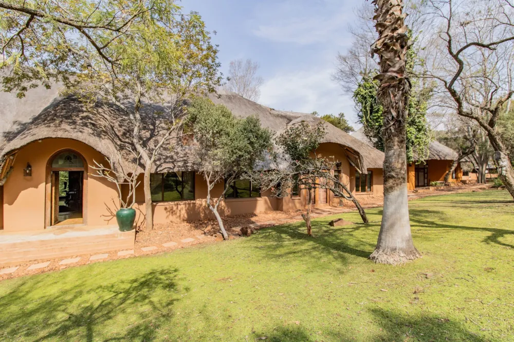 Mixed use farm for sale in Hartbeespoort - 1HR1626010 Mixed use farm for sale in Hartbeespoort - 1HR1626010