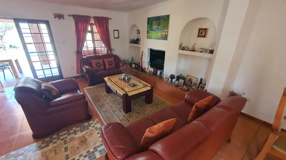 House let in Notwane, Botswana - 3BO1734536
