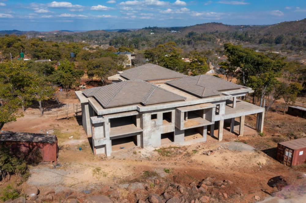 Multi-storey house for sale in Helensvale, Zimbabwe - 3ZB1626588 Multi-storey house for sale in Helensvale, Zimbabwe - 3ZB1626588