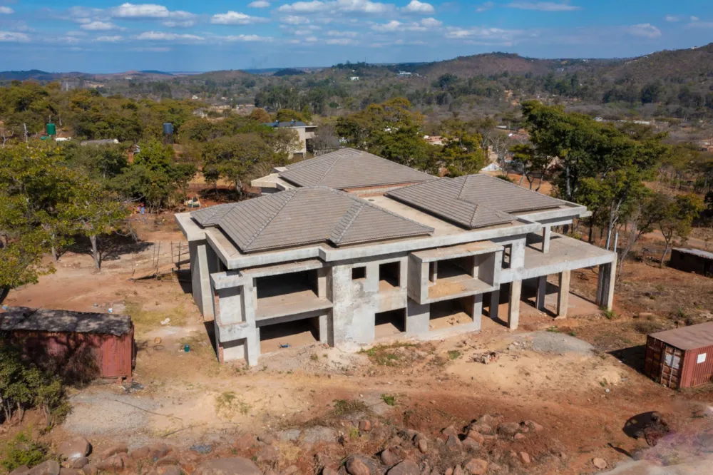Multi-storey house for sale in Helensvale, Zimbabwe - 3ZB1626588 Multi-storey house for sale in Helensvale, Zimbabwe - 3ZB1626588
