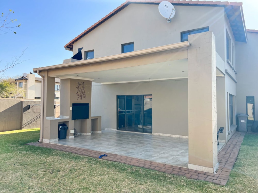 Double-storey house for sale in Tijger Vallei - PT1627035 Double-storey house for sale in Tijger Vallei - PT1627035