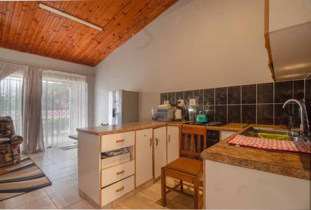 Apartment for sale in Port Edward - 1PD1626389