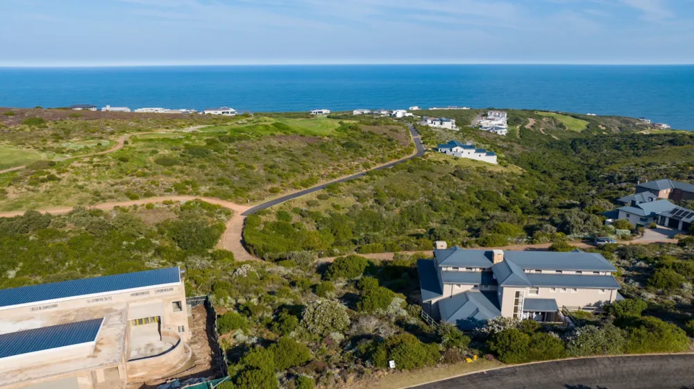 Residential vacant land for sale in Pinnacle Point Golf Estate - 1MB1717983