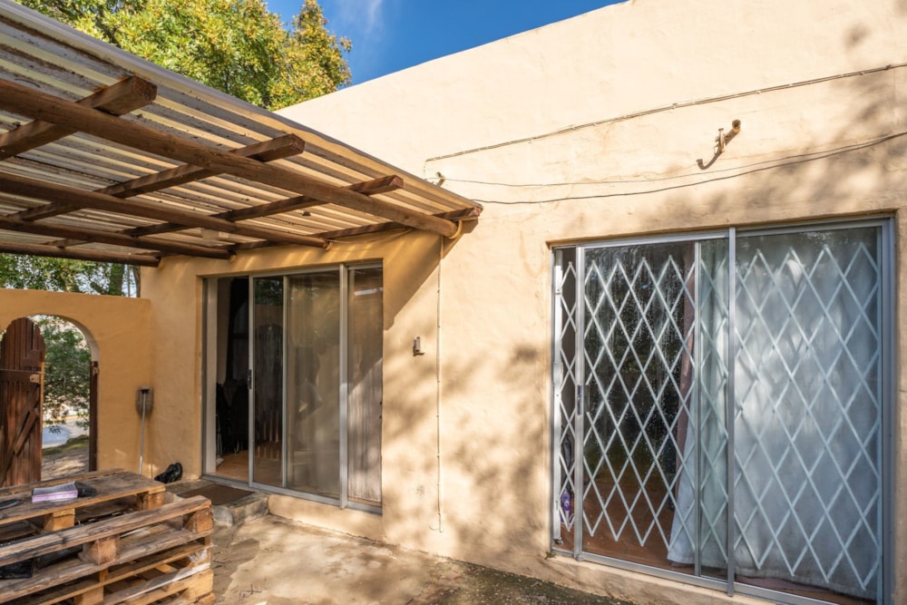 Garden apartment let in Oatlands North - 1GC1714078