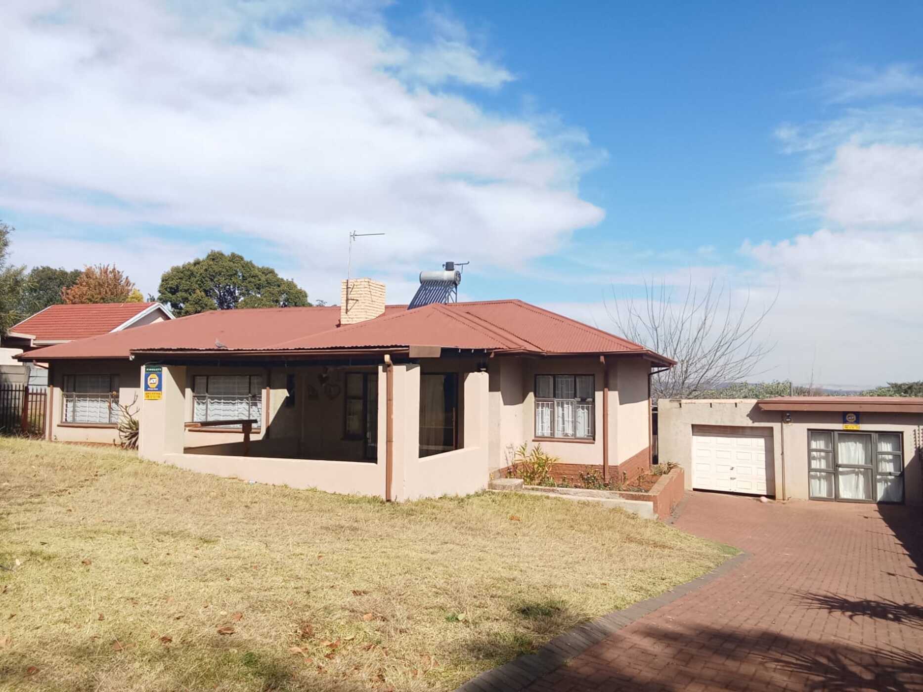 House sold in Signal Hill, Newcastle - 1NW1624326