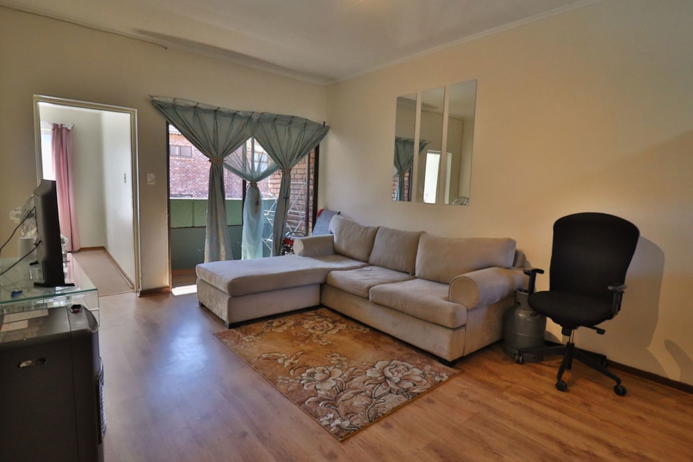 Townhouse for sale in Langenhovenpark - 1BX1749873 Townhouse for sale in Langenhovenpark - 1BX1749873
