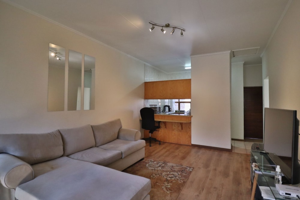 Townhouse for sale in Langenhovenpark - 1BX1749873 Townhouse for sale in Langenhovenpark - 1BX1749873