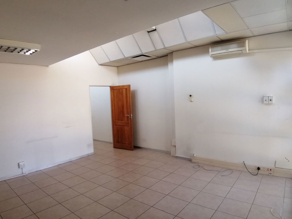 Commercial office to rent in Glenanda - 1GV1748460 Commercial office to rent in Glenanda - 1GV1748460