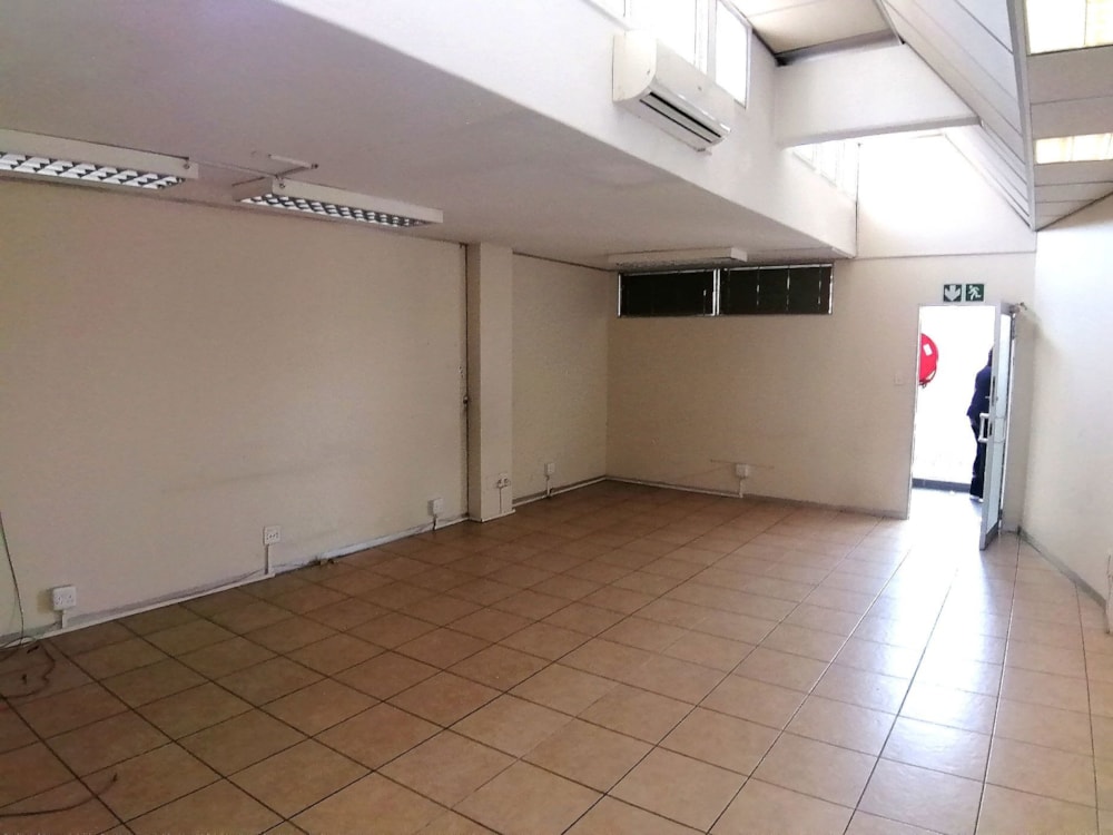 Commercial office to rent in Glenanda - 1GV1748460 Commercial office to rent in Glenanda - 1GV1748460