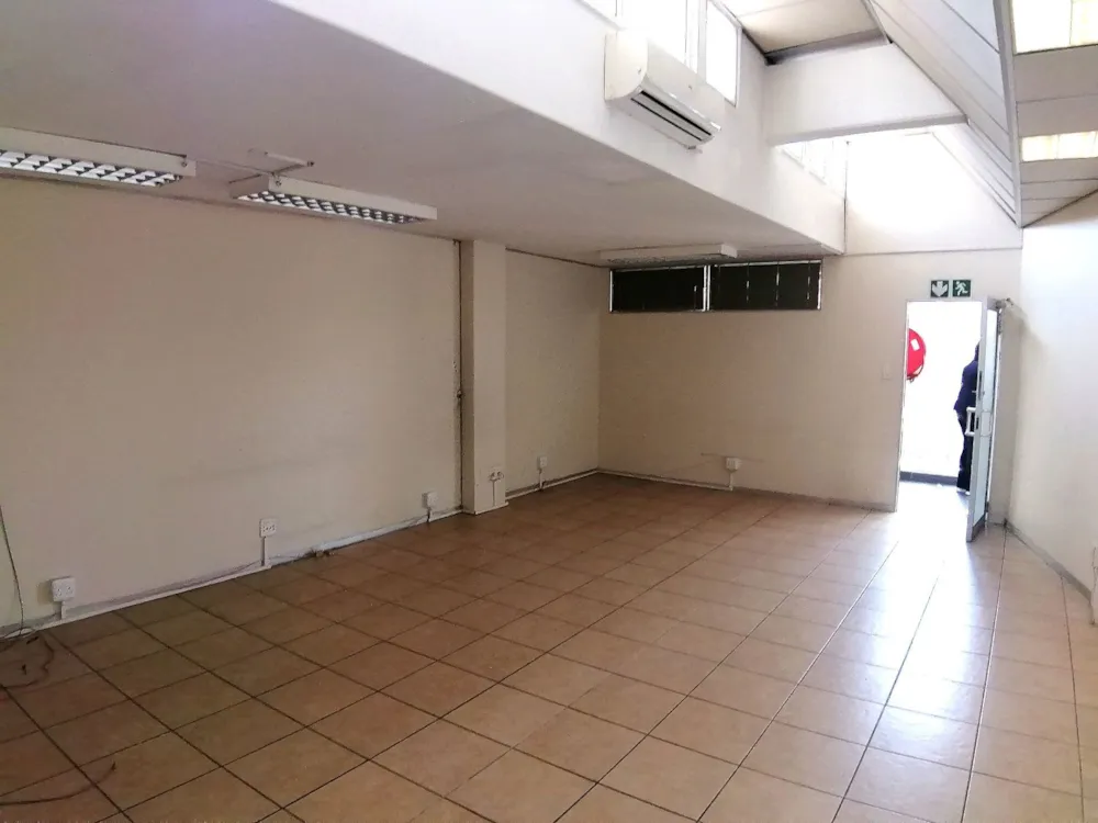 Commercial office to rent in Glenanda - 1GV1748460 Commercial office to rent in Glenanda - 1GV1748460