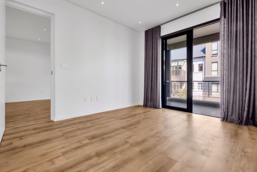 Multi-storey apartment to rent in Steyn City - 1SY1734902