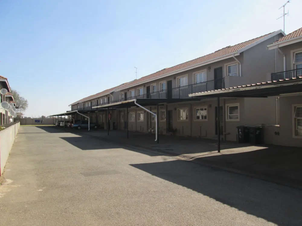 Townhouse to rent in Brenthurst - 1BJ1751407 Townhouse to rent in Brenthurst - 1BJ1751407
