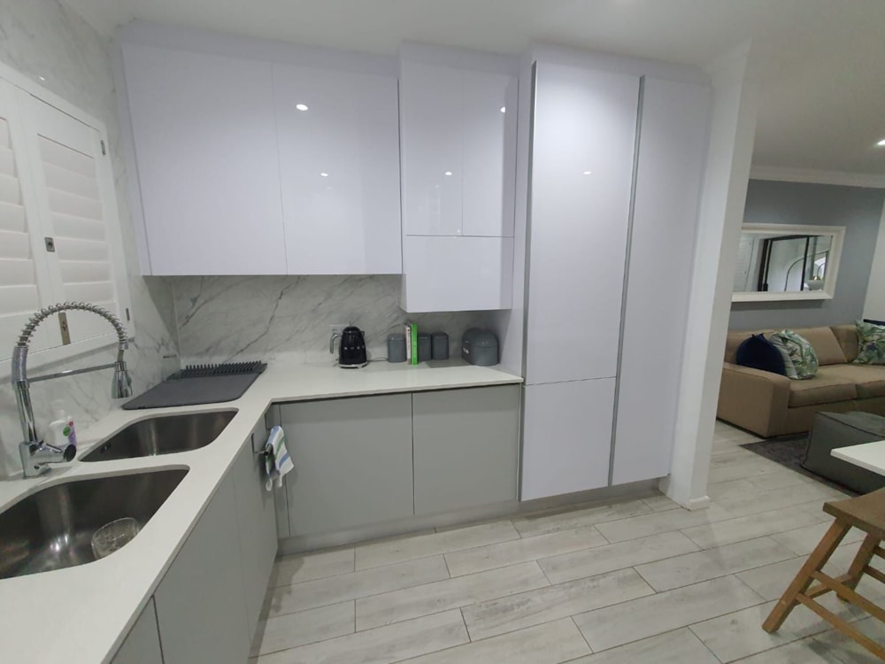 Apartment for sale in uMhlanga Rocks - 1ND1696597 Apartment for sale in uMhlanga Rocks - 1ND1696597