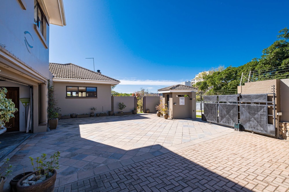 Guesthouse sold in Humewood - 1PLZ1622325