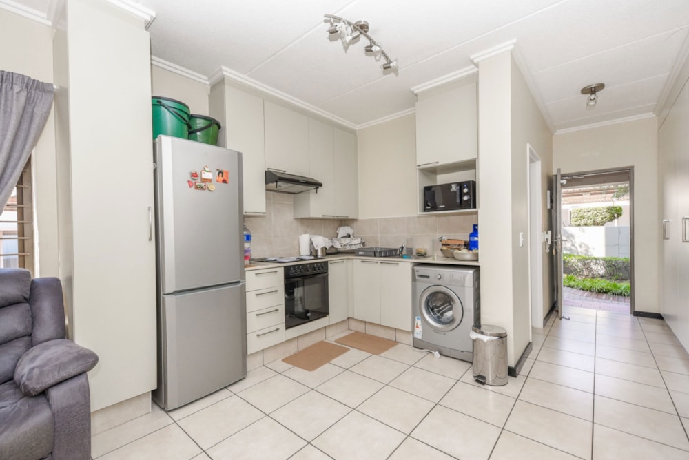 Apartment sold in Lonehill - FW1630496 Apartment sold in Lonehill - FW1630496