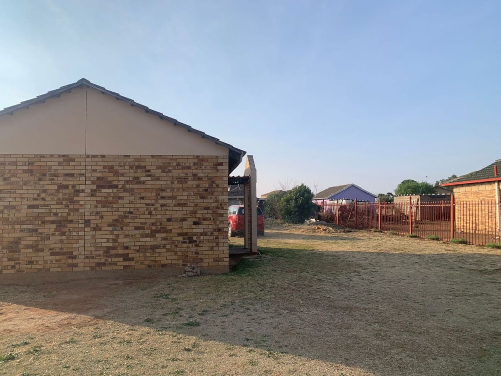 House to rent in Lourierpark - 1BX1722251