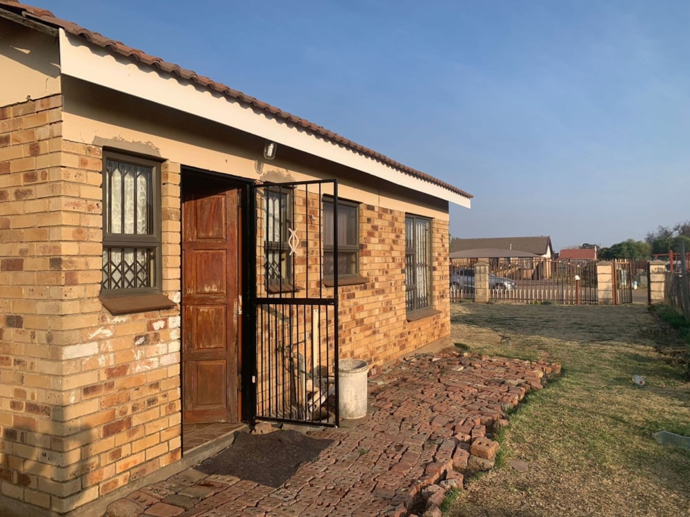 House to rent in Lourierpark - 1BX1722251