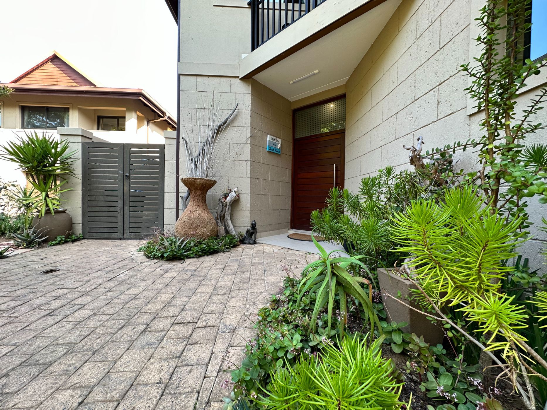 Townhouse let in Zimbali Estate - 1BD1680235