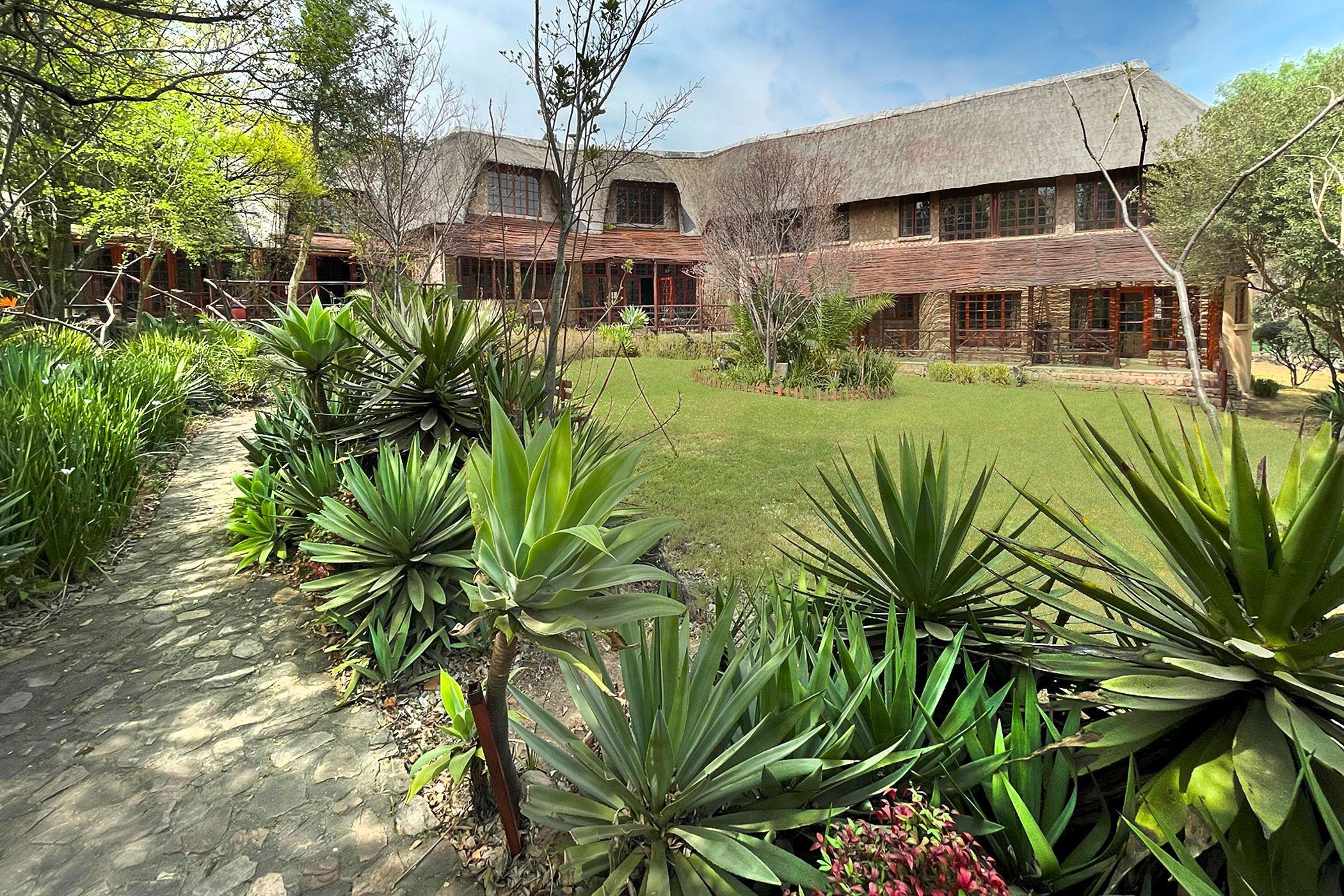 Double-storey house for sale in Glenferness - MR1627433