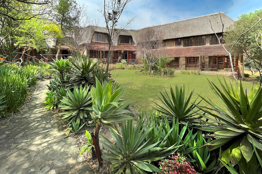 Double-storey house for sale in Glenferness - MR1627433