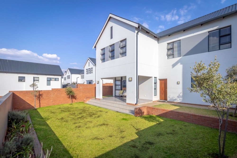 Security estate home let in Pinehaven - 1KR1708727 Security estate home let in Pinehaven - 1KR1708727